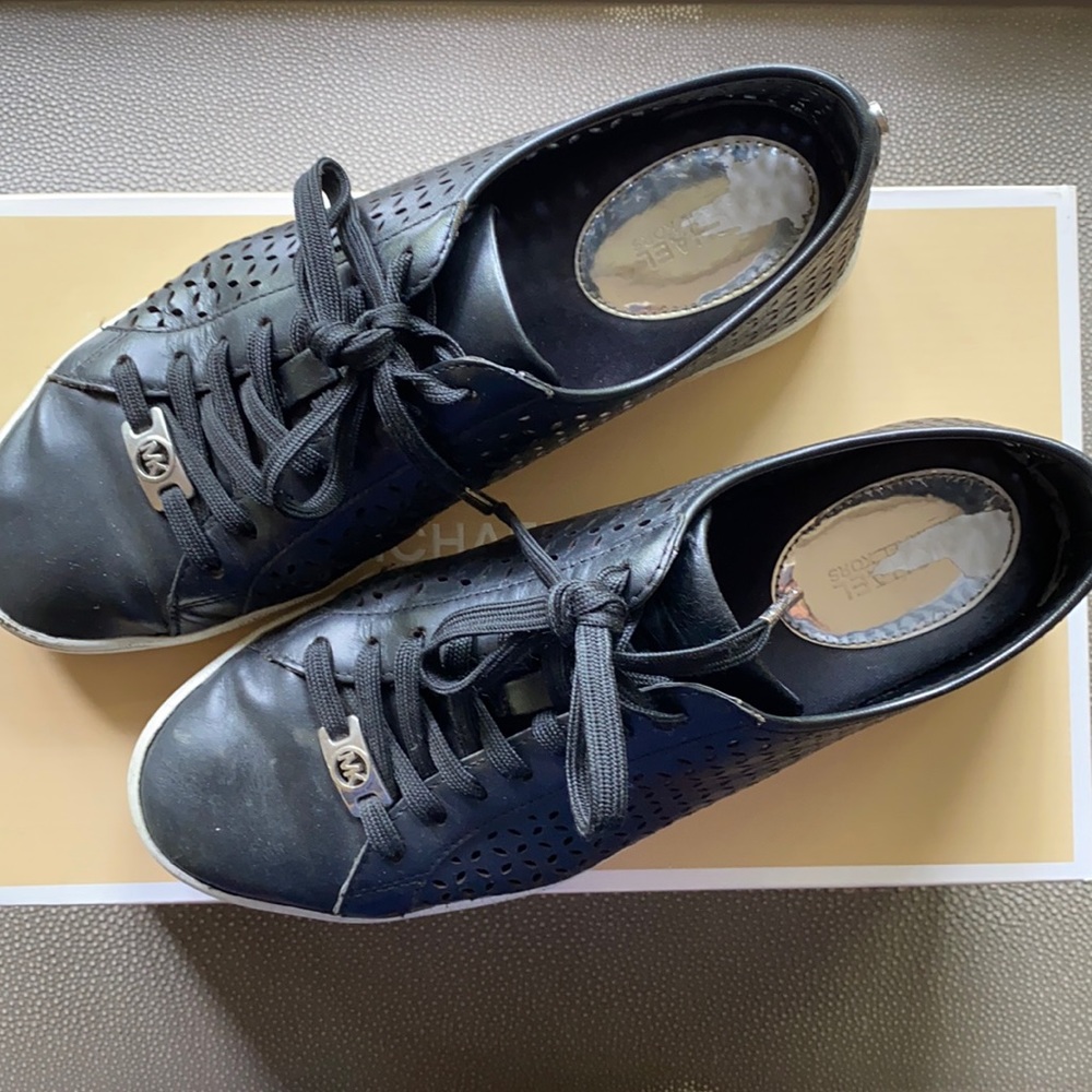 Michael Kors Olivia Lace Up Leather City Shoes